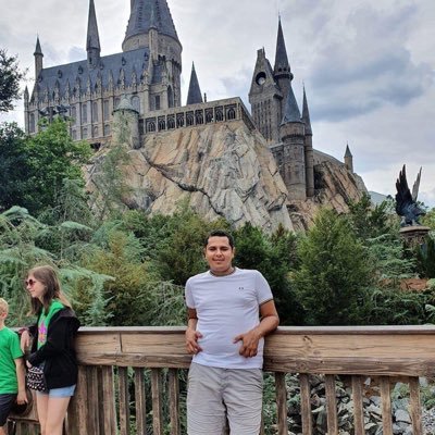 poncho100916's profile picture. 