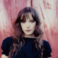 Holly Humberstone Updates (@humberstonehq) 's Twitter Profile