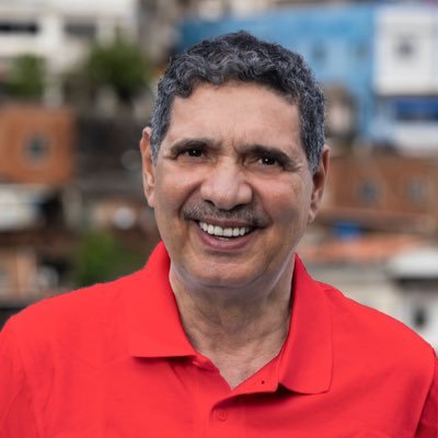Deputado estadual reeleito pelo PT com 74.441 votos. Há 50 anos lutando contra a exploração do povo trabalhador. Sempre à esquerda.