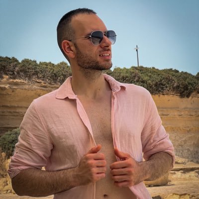 vspolimenov's profile picture. Software Developer 🤖 who loves hiking in the mountains 🗻