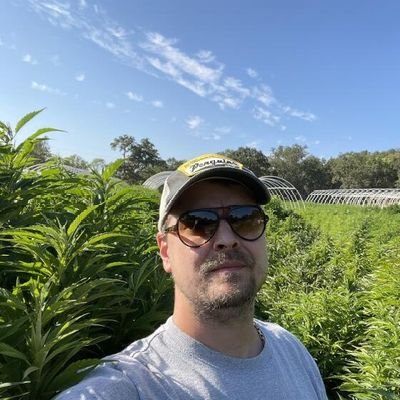 Stoner at heart, cultivator of good vibes. Exploring the green world one strain at a time. 🌿✨ #CannabisCultivator #CannabisLover #HighLife