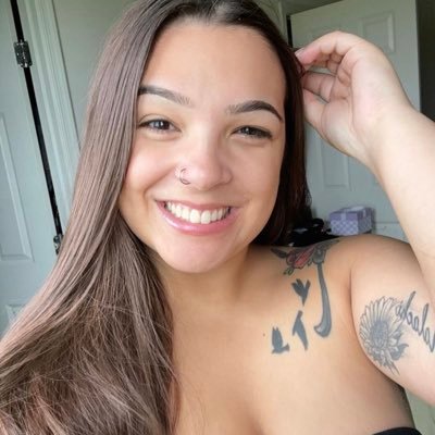 Mikiala418's profile picture. 