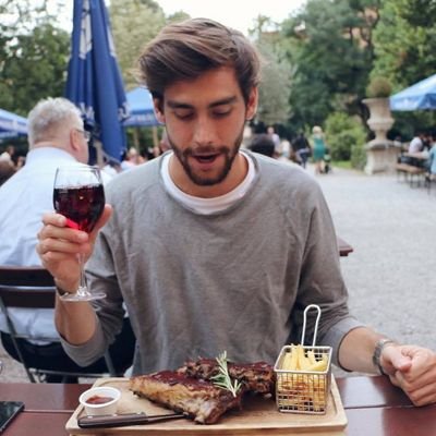 alvarosolerfa's profile picture. #PJFake #FakeAccount