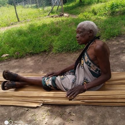 JuliusO96735665's profile picture. we live 🏫 love💚&die😭