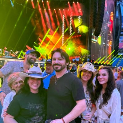 Scott_Neave's profile picture. CEO of @neavegroup & @neavegroup.landscapemgmt • Entrepreneur • Pilot ✈️✈️ • Artist• Musician 🎵• Guitarist🎸