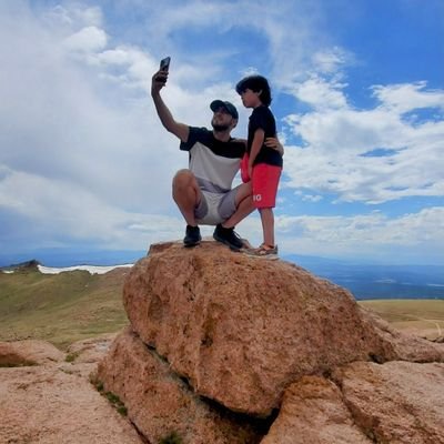 sagadobad's profile picture. Life is indeed a thing of beauty.