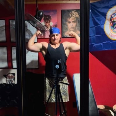 NoahPace57's profile picture. “You only live once, but if you do it right once is enough”