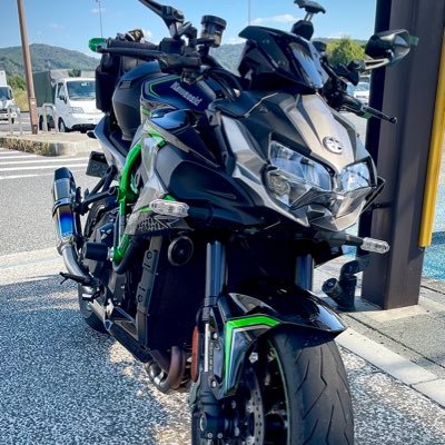 高2から乗り継ぎしてきたバイクにも後どれだけ乗れるかなぁ!自営の仕事もしんどい😓オファーは断れないしな!時間を作ってバイクを楽しみたいな!今年9月で還暦ですわ😇