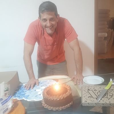 Veneco,italocolombo-navegao. Publicista, Coleccionista, Humanista, Voluntario, Fotovoltaico, por eso NO HAY TIEMPO QUE PERDER PORQUE HAY MOMENTOS QUE VIVIR.