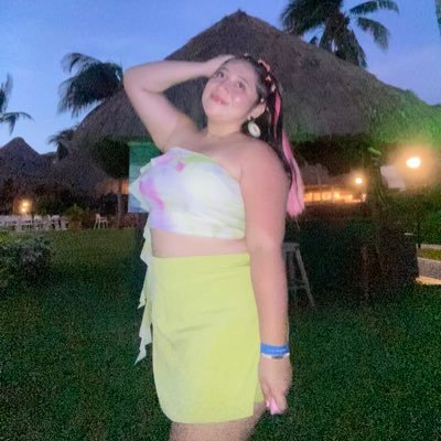 NaybePech's profile picture. Mi predicción, estaré en la cima del mundo✨