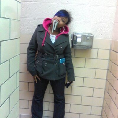 Profile Picture of Loveable Starr 3 (@Hunter98Renee) on Twitter