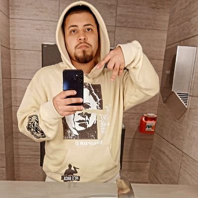 jxhny444's profile picture. I'm 23 I go by jxhny444 or call me jonathan