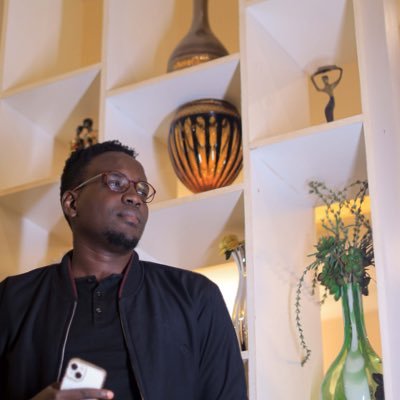 TimothyPraise7's profile picture. If they ain’t calling you crazy, then you ain’t thinking big enough 💡