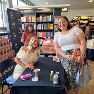 loveugoodbye___'s profile picture. teacher by day, professional fangirl by night - TPWK. she/her 2w3, INFJ