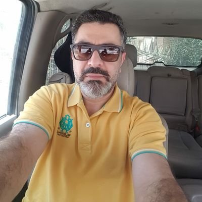 يا قلبها مسكين ما تدري ان الهوي سكين يجرح ولا يبري وان الوهم احلي حقيقة بالغرام