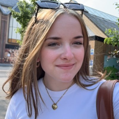 tenrosee's profile picture. 