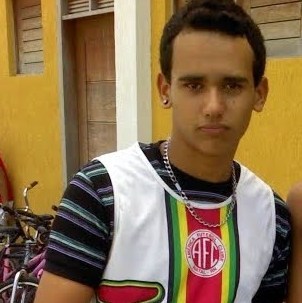 Sou Um Fanatico pelo @AmericaFCNatal , integrante da @EquipeOFG .