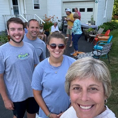 chrissygeren18's profile picture. 