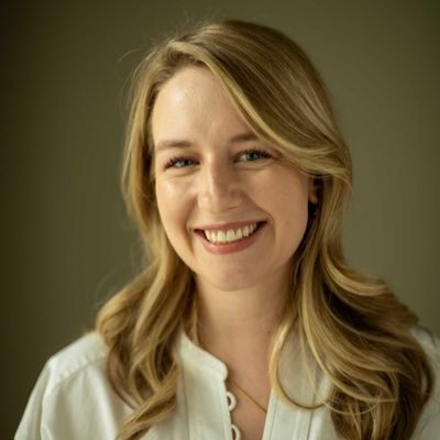 madelynrue's profile picture. Listen, listen! 👂 Designer and musician obsessed with color, emojis and finding balance in the universe. ☯️