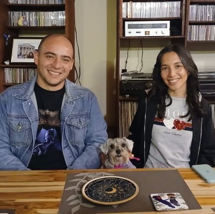 batmancamargo's profile picture. Batman Camargo 💯
Activista por los derechos humanos y animales 🐾👣
Vegano por los animales 🌱🐷
Desarrollador de soluciones alimenticias y licores 🍲🥂🍾🍷