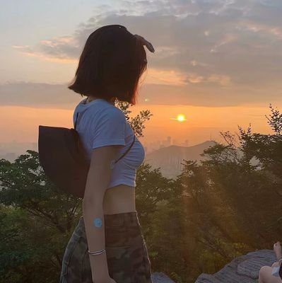 大人の恋、待っているのはあなただけ🥰、あなたとLINE交換したいとよろしくお願いします(^ v ^)