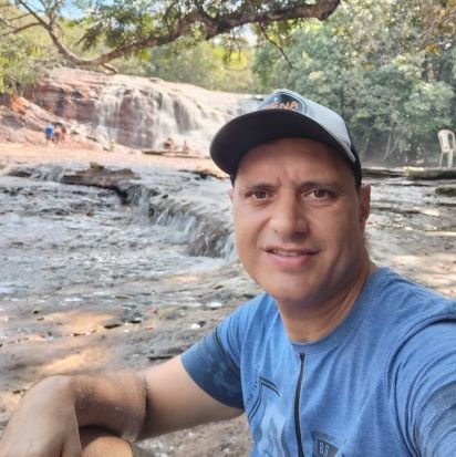 MauroMU's profile picture. Meu nome é Mauro, sou administrador. Não acredito em horóscopo, tenho glaucoma, miopia, estigmaismo, sindrome de Gilbert e dispepsia funcional.