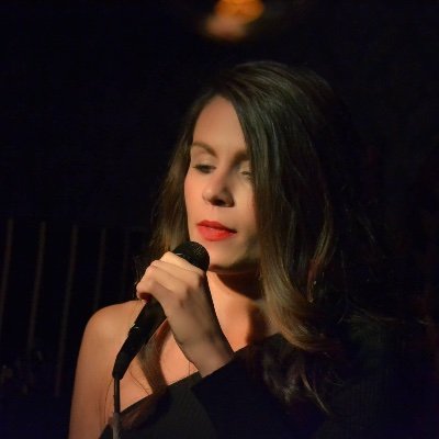 vassia_dania's profile picture. Η επίσημη σελίδα Twitter της Βάσιας Δανιά