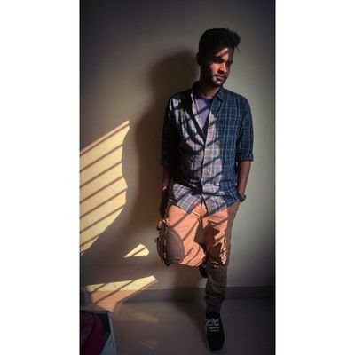 ItzMuzaffar's profile picture. 