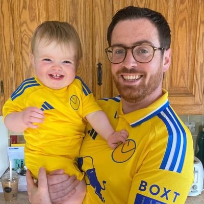 Tá cúpla focal agam a chairde.
#lufc ⚪🟡
#ybig #ccfc84 ⚽️🇮🇪
#chargers 🏈 #boltup