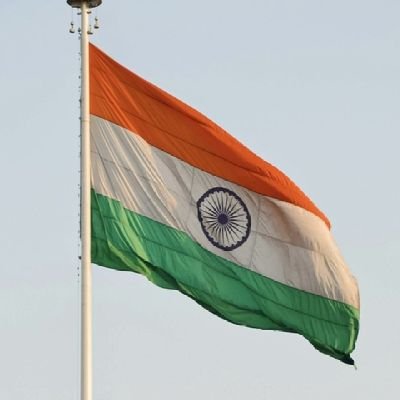 शायद उस दिन ताला टूटे संविधान की पेटी का
जिस दिन जिस्म निचोड़ा जायेगा
किसी मंत्री की बेटी का।