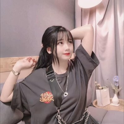 DedinasL79865's profile picture. 