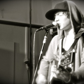 DaniBfans's profile picture. an account dedicated to Dani B and his music. @DaniB_tweets