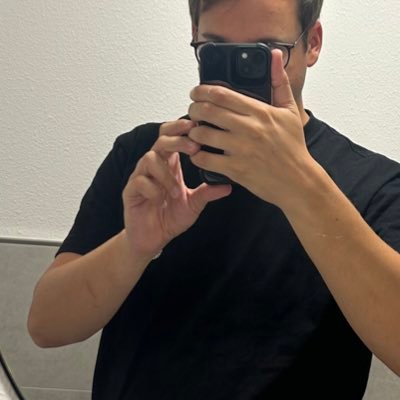 krzsss's profile picture. Ratet mal