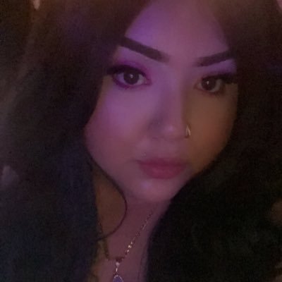 Nicoleevibess's profile picture. lemme touch your soul 💫