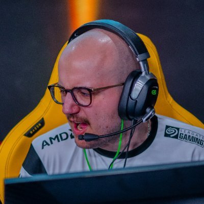 awzek Profile