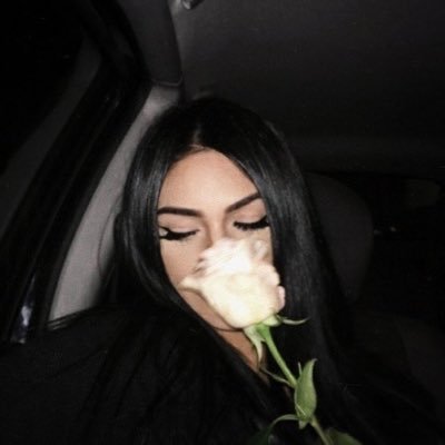 جميلةه في ععيـטּ نفسيي لا ﭑحتاج الى تقييـمڪم !🙆♀️🌸 I love my unit and very calm '