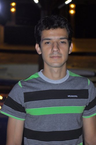 Por misericórdia, testemunha da Graça de Deus; por hobby, administrador e engenheiro.
