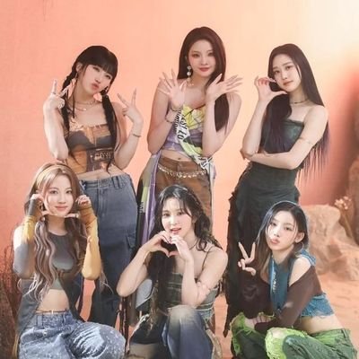 feminism4lyf's profile picture. SWIFTIE💖
TRUE🥰
GL LOVER
SAPPHIC🥰