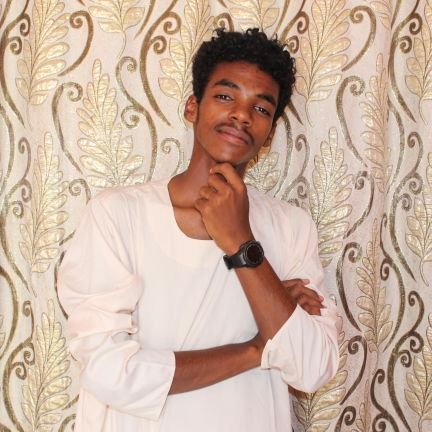 moody_gadala's profile picture. "من آمن بعوضِ الله أتاهُ عظيماً." ♥️