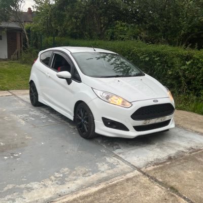 hxrrynxnns's profile picture. 