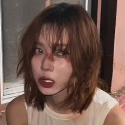 tnjrin's profile picture. حوصله‌ م نمیشه