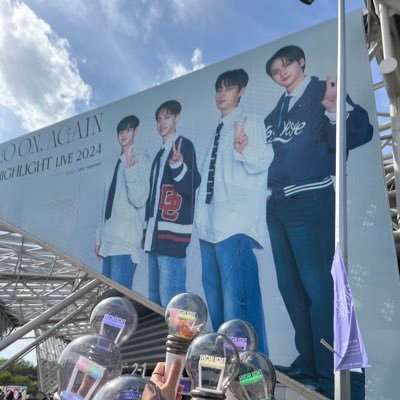 하이라이트 라뷰들 게시물 보는 재미로 sns합니당 기분이 좋아도 하이라이트 기분이 좋지 않아도 하이라이트!! 하이라이트 라뷰들 애정해요~ 오래보자!!🫶💙💛💚💜🌹💡🫰🏻