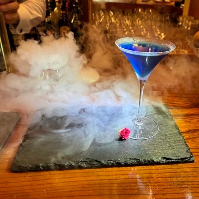 stst48484848's profile picture. 雑多垢 謎解き/脱出/ボドゲ/ミュージカル/舞台/アニメ/麻雀/囲碁/ゲーム/日本酒