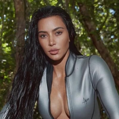 KKardashian365's profile picture. @SKIMS