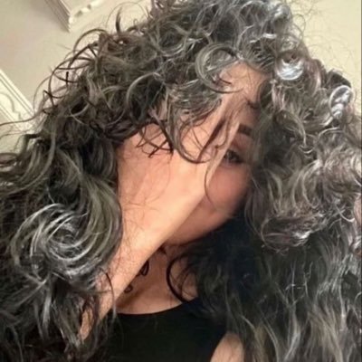 ليس كل سقوط نهايه فسقوط المطر اجمل بدايه🤍.