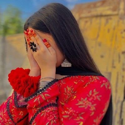 SairaTulip's profile picture. Sub se pehle Pakistan