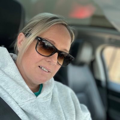 PamelaM31275337's profile picture. Mum to 3 kids & 2 furry ones, Advanced Paramedic & doctorate student. All views are my own.