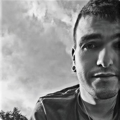 andy00740174565's profile picture. J'ai du changer de compte problème de mot de passe 😂