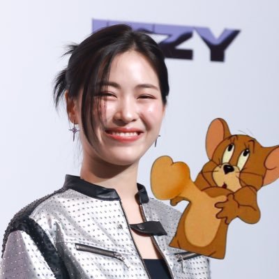 🐺🦥🐱🦊🐰 Midzy 🇭🇰🇭🇰🍬🍬 0417🌼🐱 Please dont edit without permission #ITZY #있지 #RYUJIN #류진 #RyuJJi #류찌 @ITZYofficial