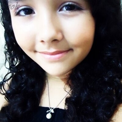 marianahemilly's profile image